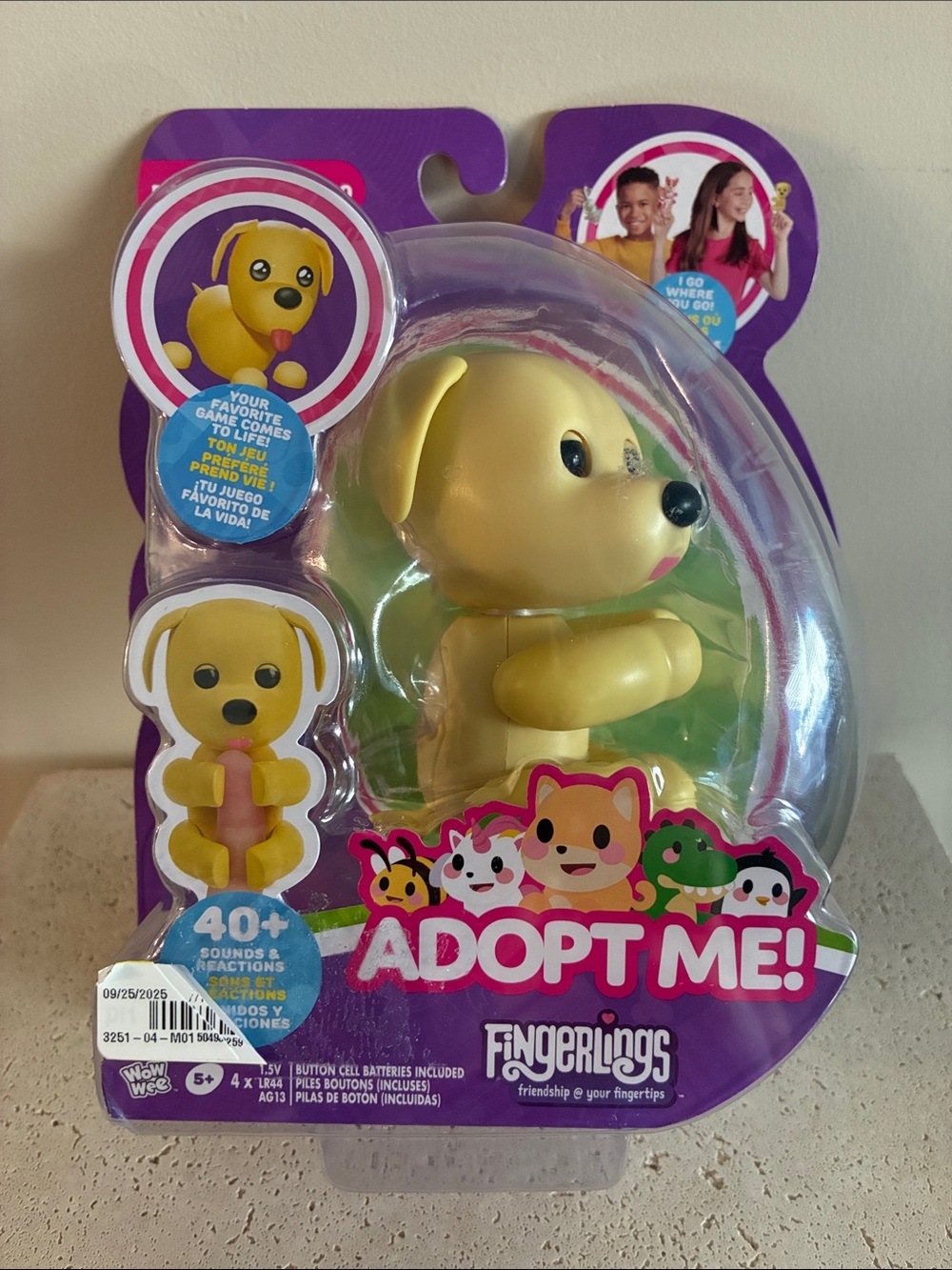 Adopt Me Yellow Puppy Dog Toy NEW Fingerlings